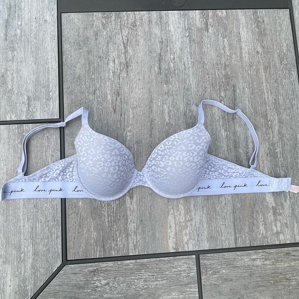 PINK Victoria’s Secret bra